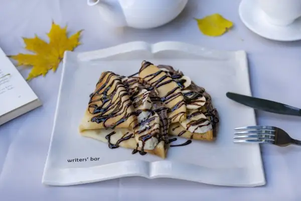 წიგნის ფორმის თეფში